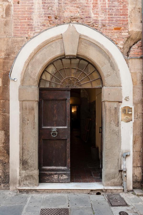 Hostly - Garden House Near The Tower - Historical House With Private Garden Leilighet Pisa Eksteriør bilde